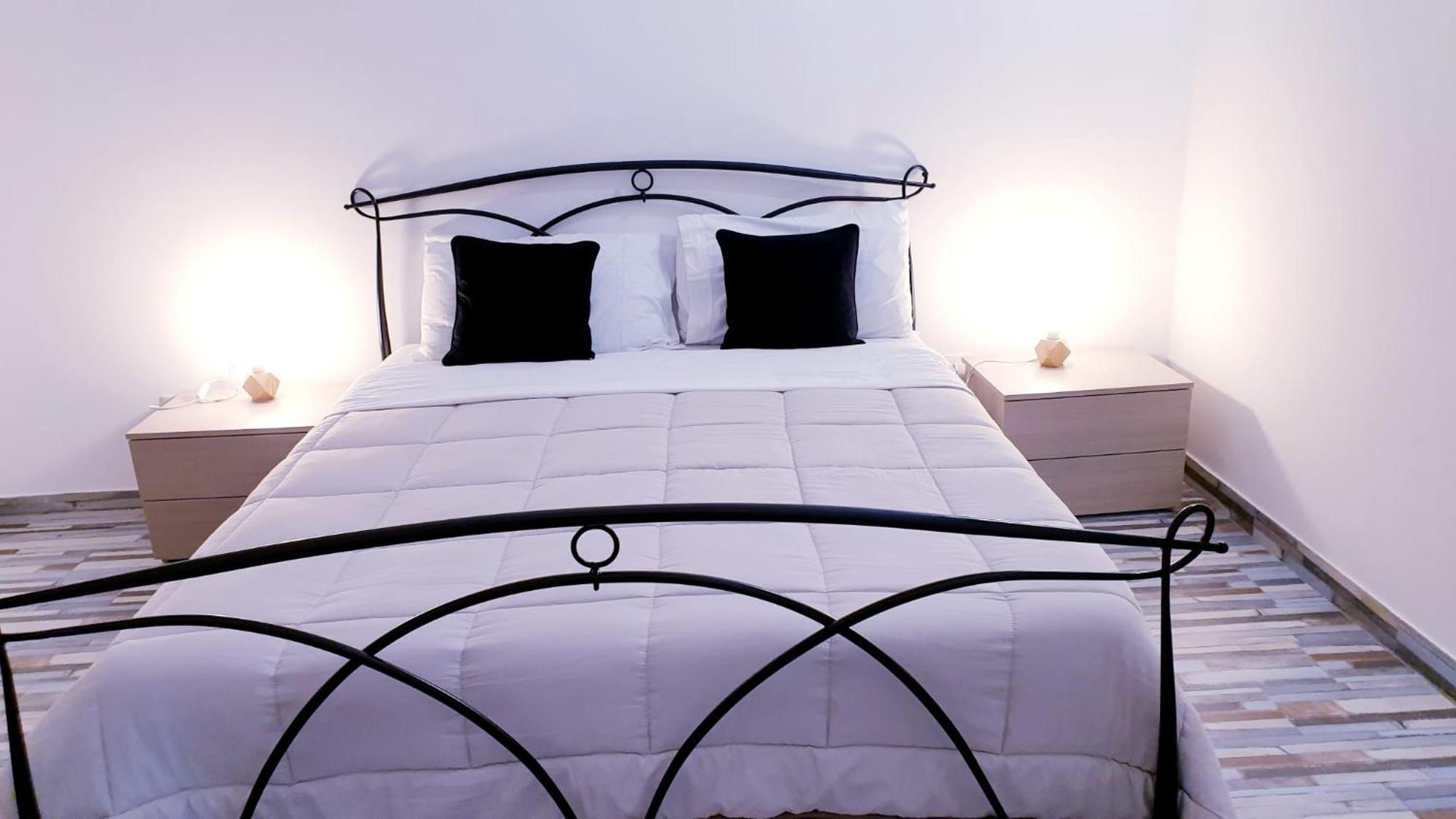 Bed and Breakfast Re Artu' Pulsano Exterior foto